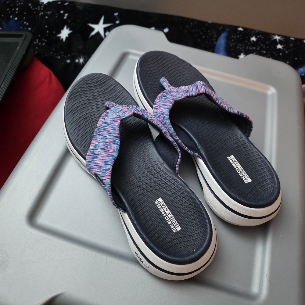 Skechers Women's Navy and Multicolor Sandals